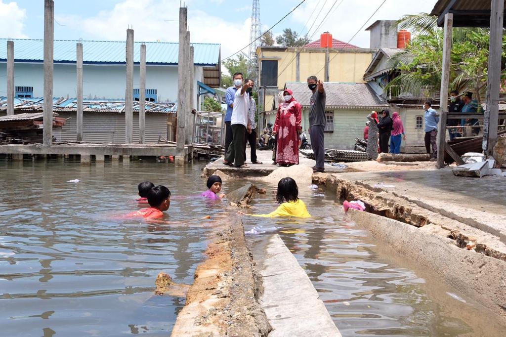 Wali Kota Rahma Respon Cepat Tanggapi Amruknya Pelantar Beton di Kelurahan Tanjung Ayun Sakti