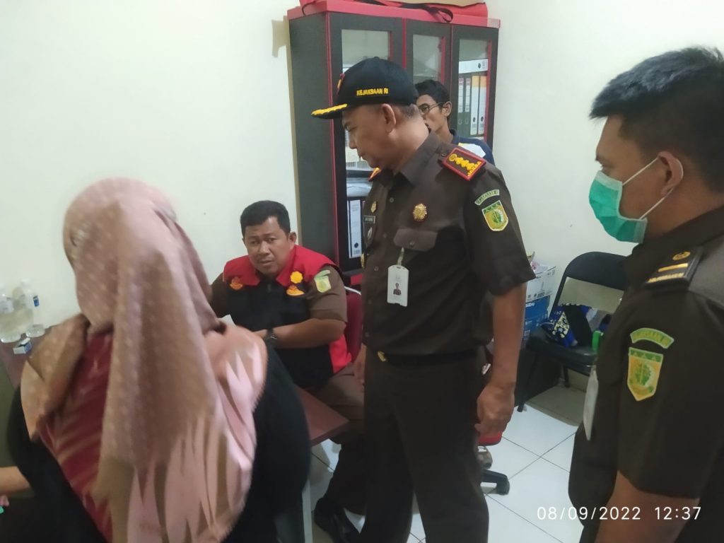 Jaksa Geledah Gudang DPKAD Kota Tanjungpinang