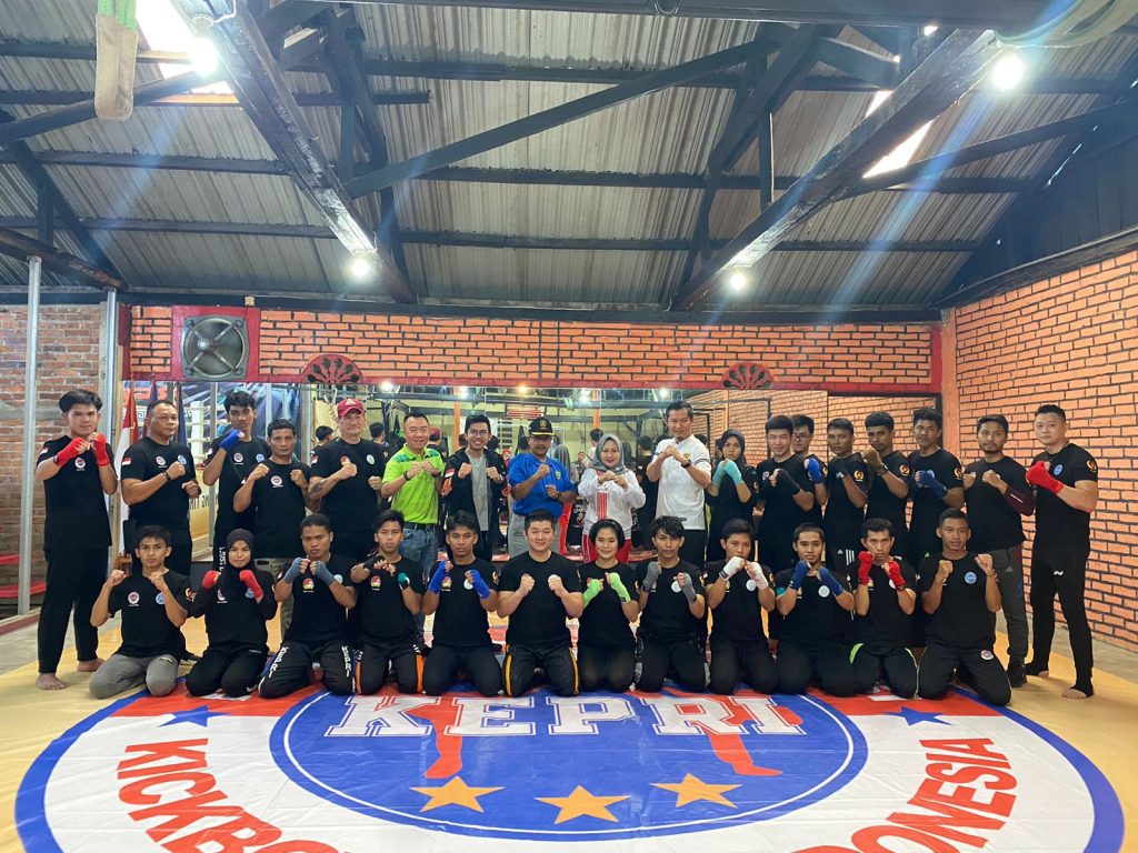 Atlet Kick Boxing dan Wushu Sanda Tanjungpinang Dikukuhkan