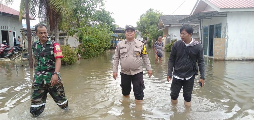 Dilanda Hujan Sejak dan Meluapnya Air Laut, Sejumlah Wilayah di Tanjungpinang Tergenang