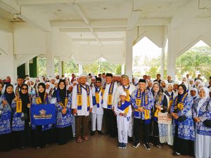 Wabup Asahan Lepas 114 Jemaah Umroh PT Ameera Mekkah