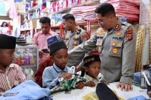 Wajah Sumringah Puluhan Anak Yatim Piatu saat Diajak Kapolres Aceh Utara Beli Baju Lebaran