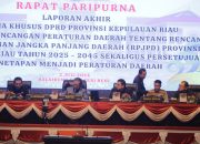 DPRD Kepri Sahkan Perda RPJPD 2025-2045