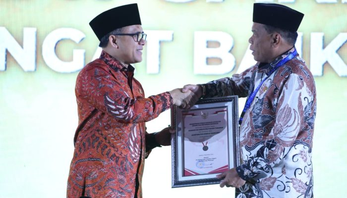 Satu-satunya di Sumbar, Padang Pariaman Terima SAKIP Award 2024, Plt. Bupati Rahmang: Ini Bukti Keseriusan Kita